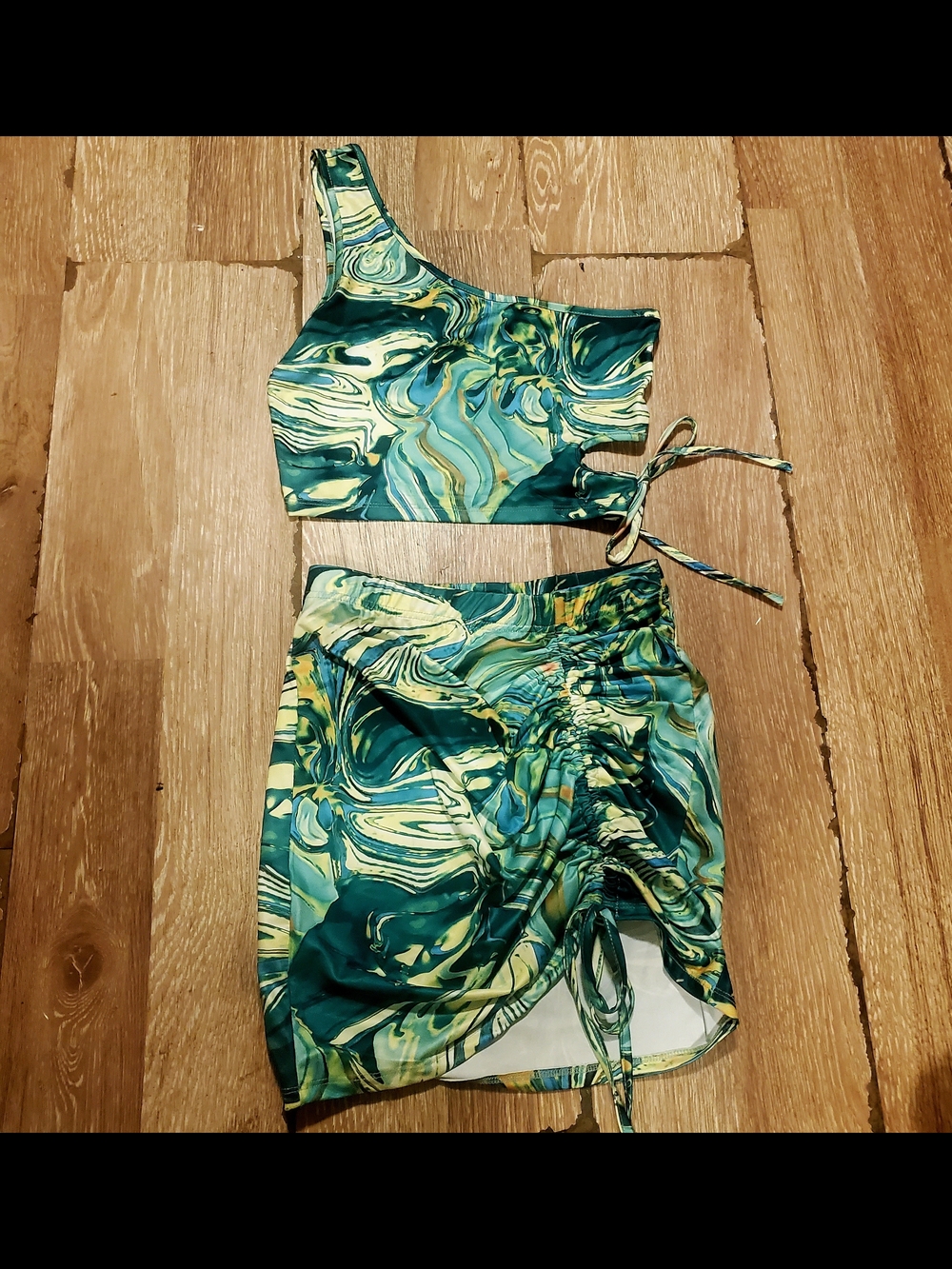 Green/yellow Marble Ruched Mini Skirt Set